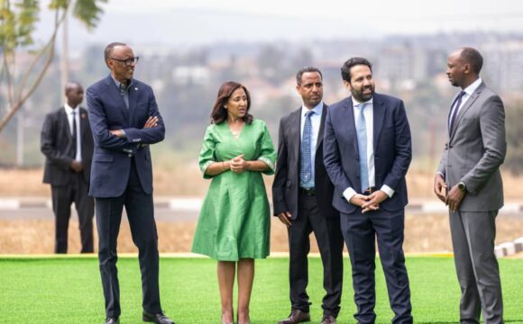 Kagame launches expansion works for King Faisal Hospital